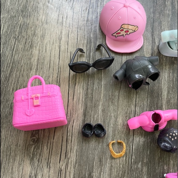 LOL Surprise Doll Jet Set QT Glam Club - Picture 5 of 6